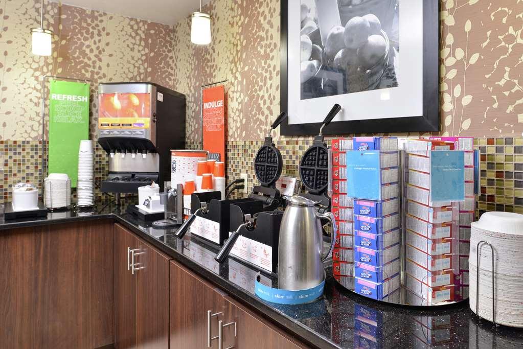 Hampton Inn Daytona/Ormond Beach Restaurant photo