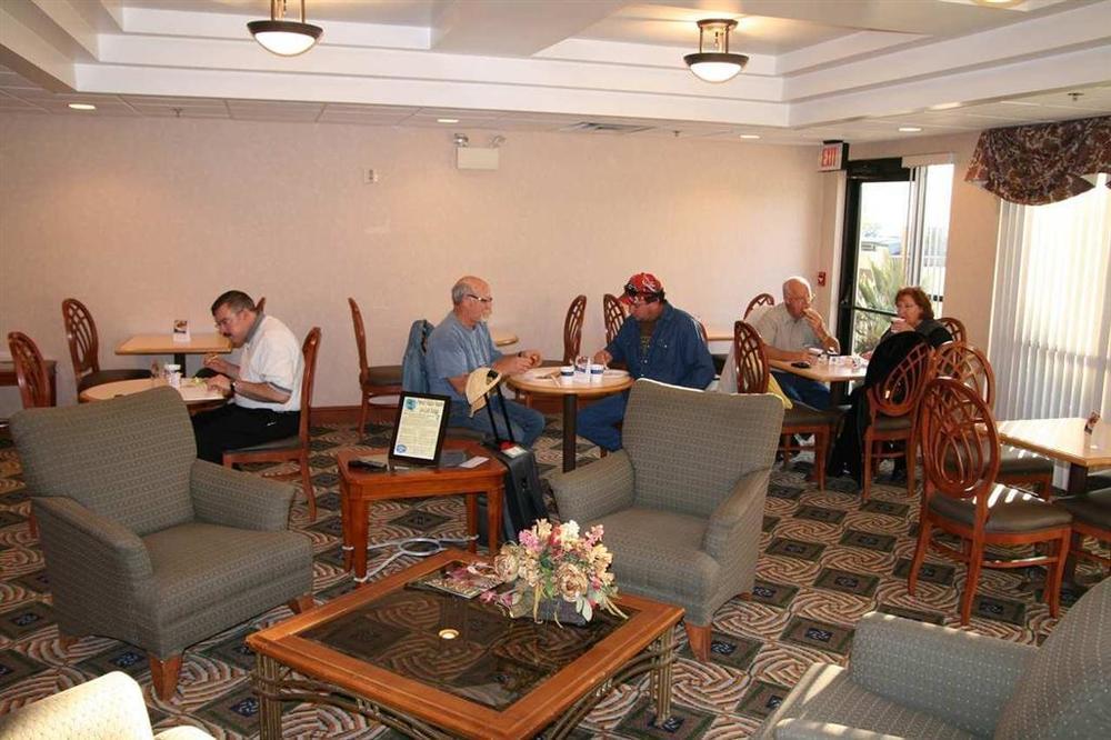 Hampton Inn Daytona/Ormond Beach Restaurant photo